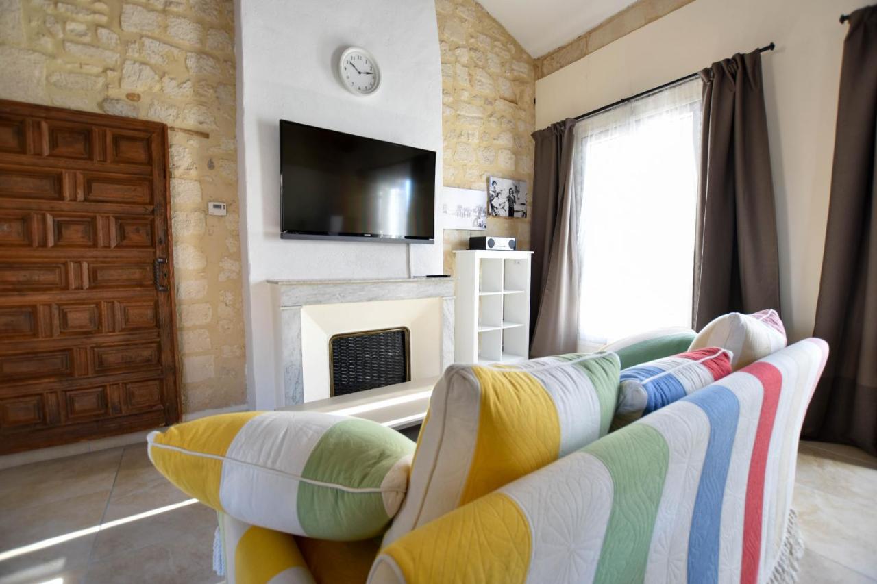 Gipsy - Clim Apartment อาร์ลส์ ภายนอก รูปภาพ